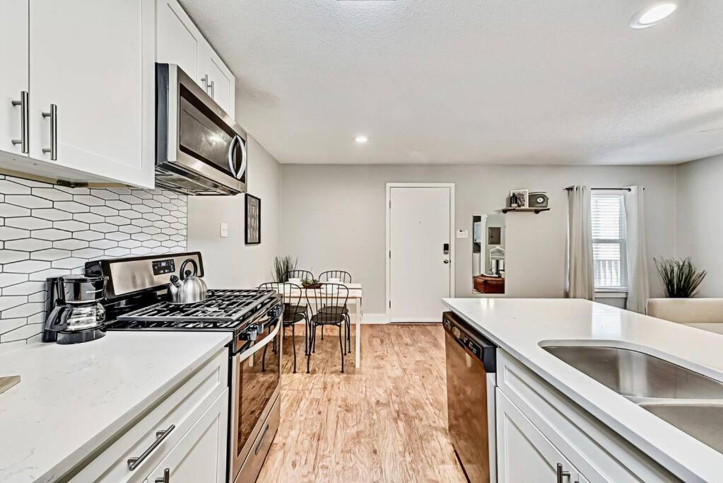 New - Near Deep Ellum + Downtown Dallas Flat מראה חיצוני תמונה