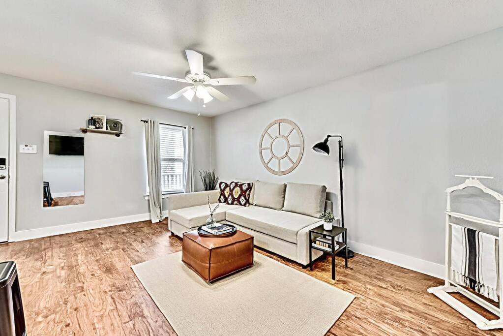 New - Near Deep Ellum + Downtown Dallas Flat מראה חיצוני תמונה