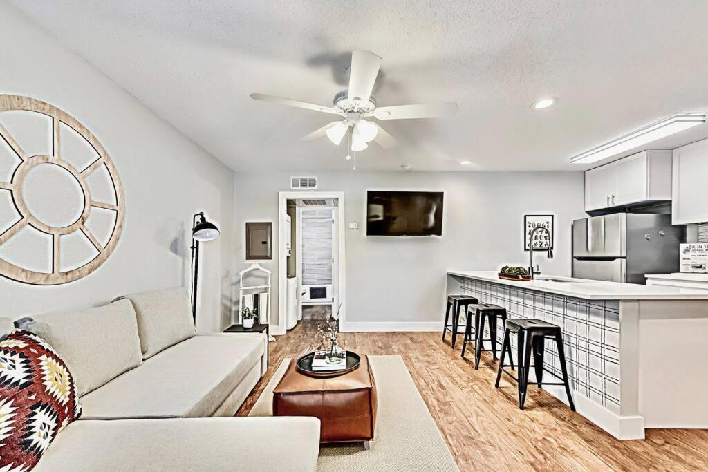 New - Near Deep Ellum + Downtown Dallas Flat מראה חיצוני תמונה